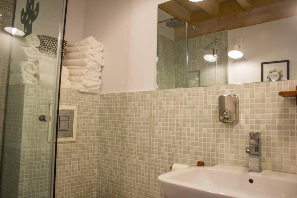 Apartamento Tu Hogar En El Camino. Burgos Centro. Vut. Wifi Exterior foto